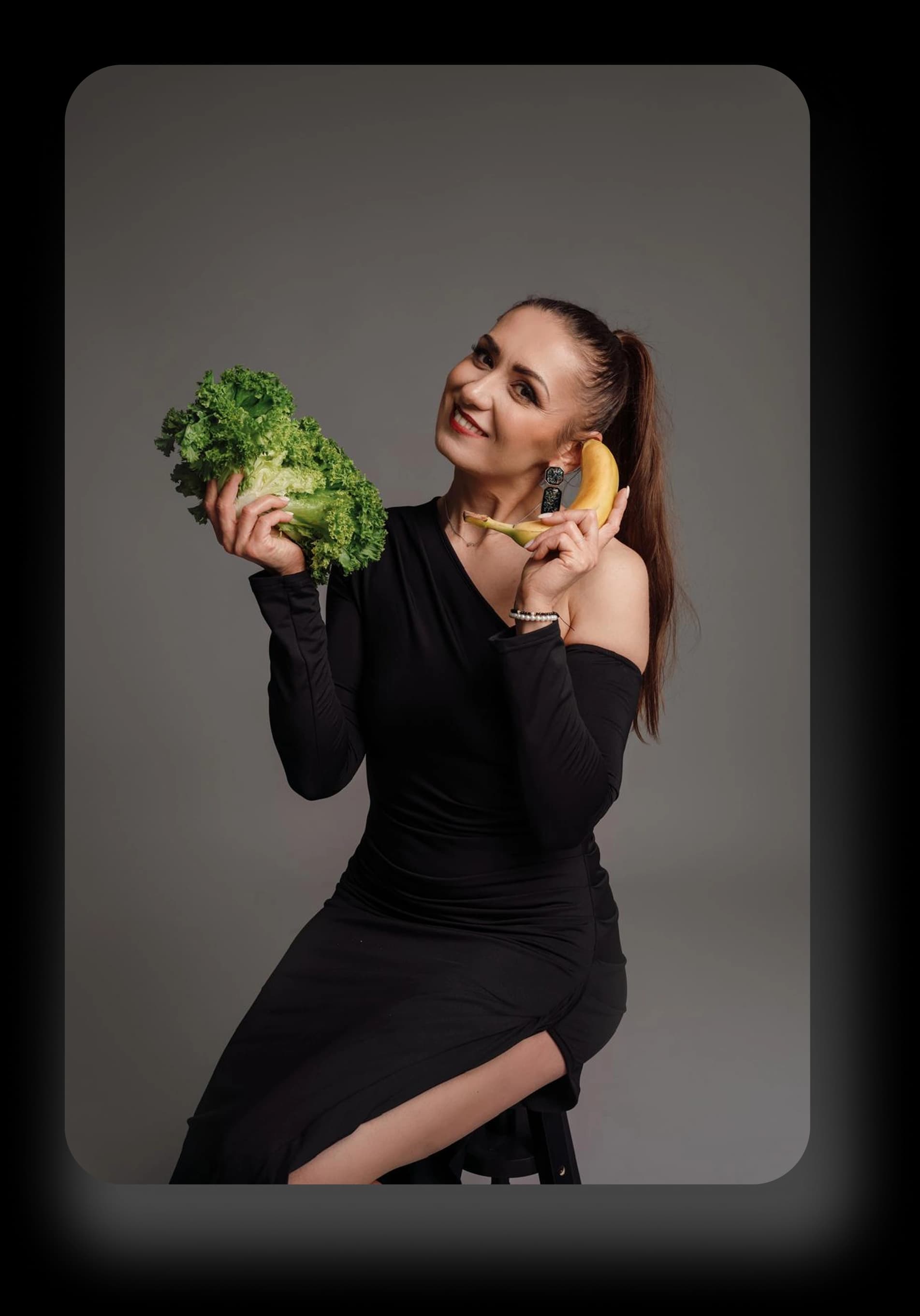Csilla Budinszka s čerstvou zeleninou